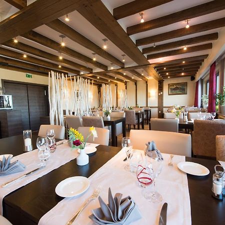 Hotel Saint Fiacre Буршайд Екстериор снимка