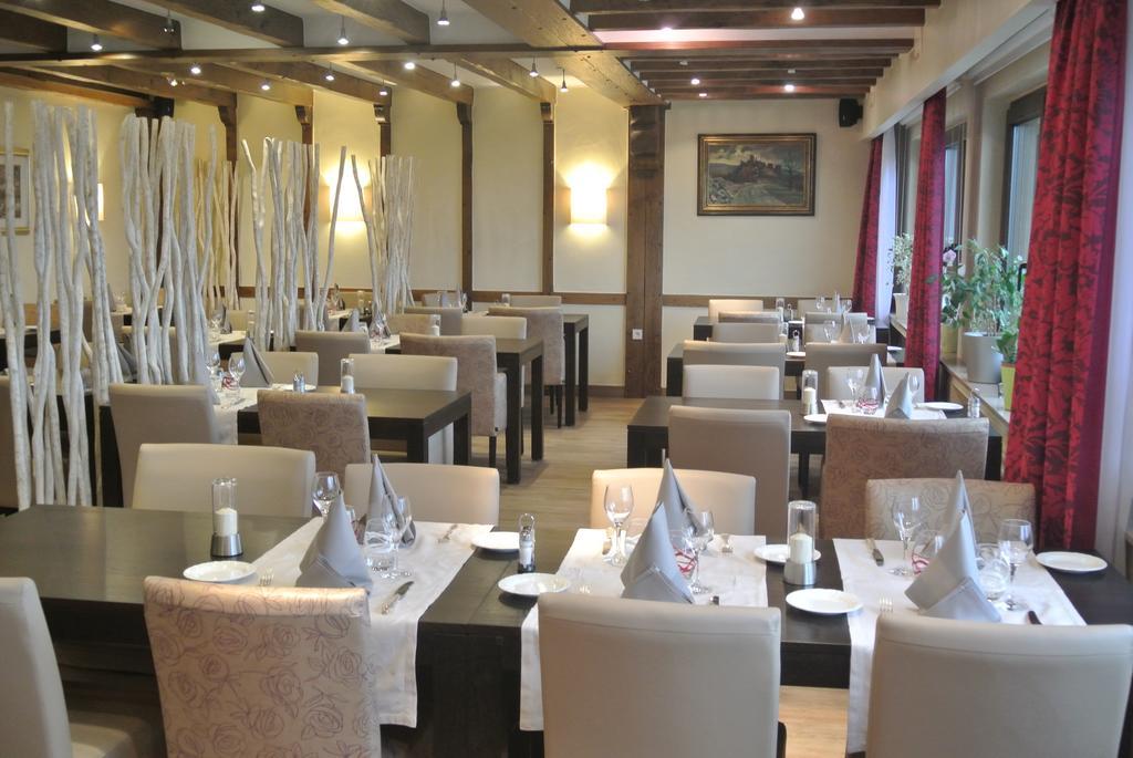 Hotel Saint Fiacre Буршайд Екстериор снимка