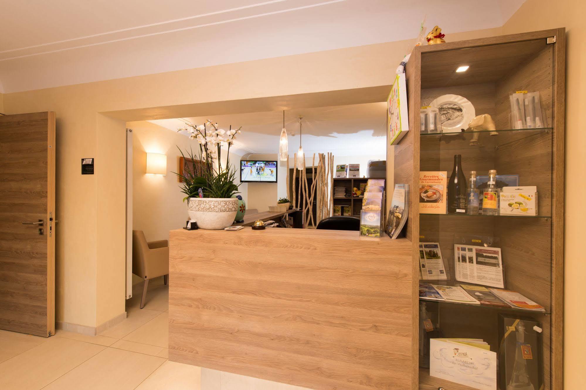 Hotel Saint Fiacre Буршайд Екстериор снимка